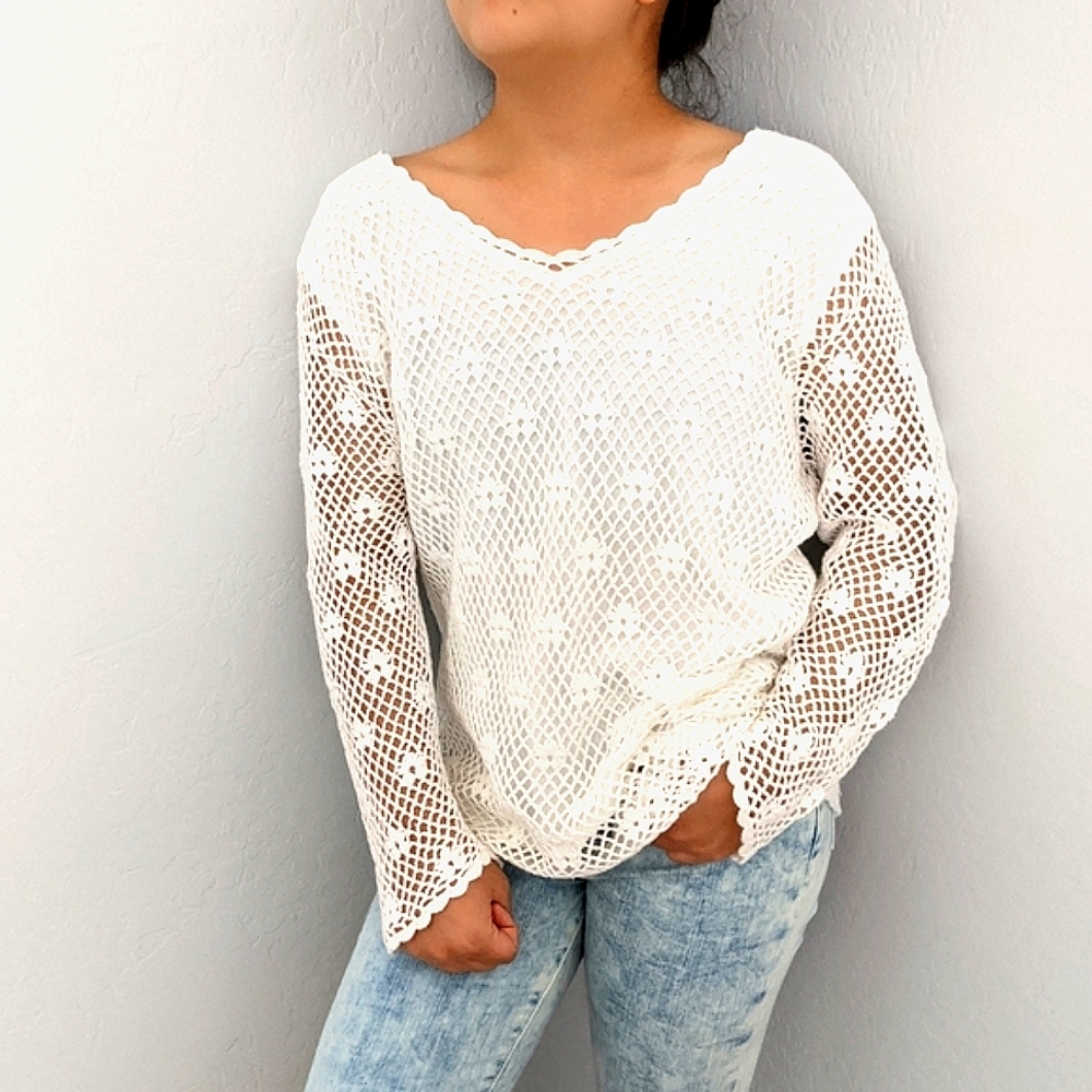 White Open Knit Crochet V-Neck Sweater